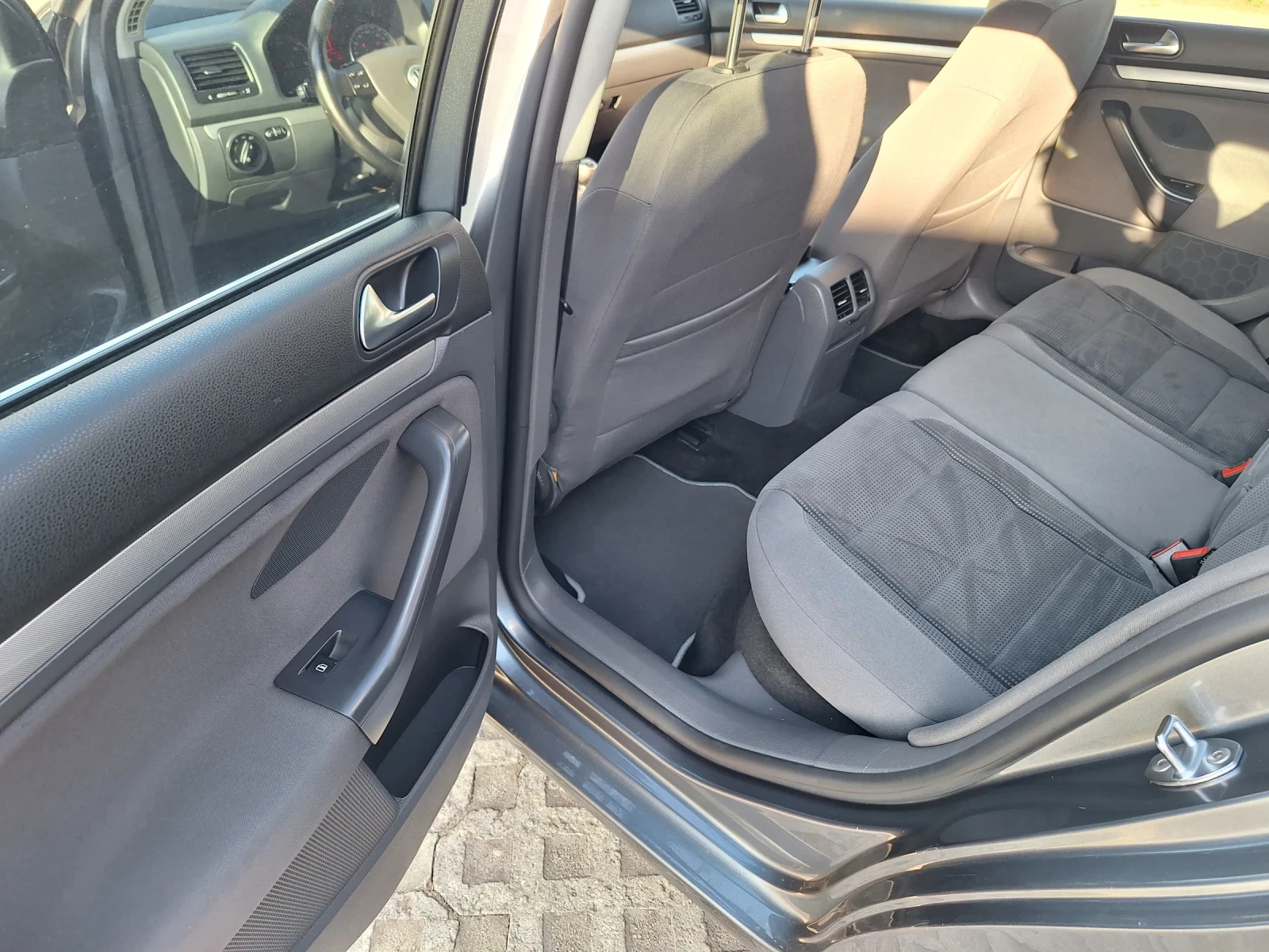 VW Golf 2.0/140кс. | Mobile.bg — изображение 8