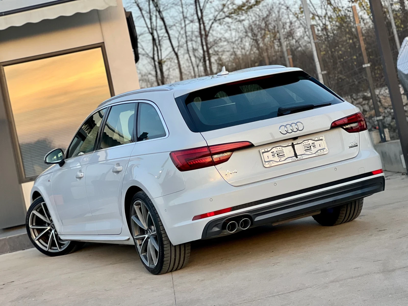 Audi A4 S-LINE / ТАБЛЕТИ НА ЗАДНИ СЕДАЛКИ / BANG&OLUFSEN - изображение 5