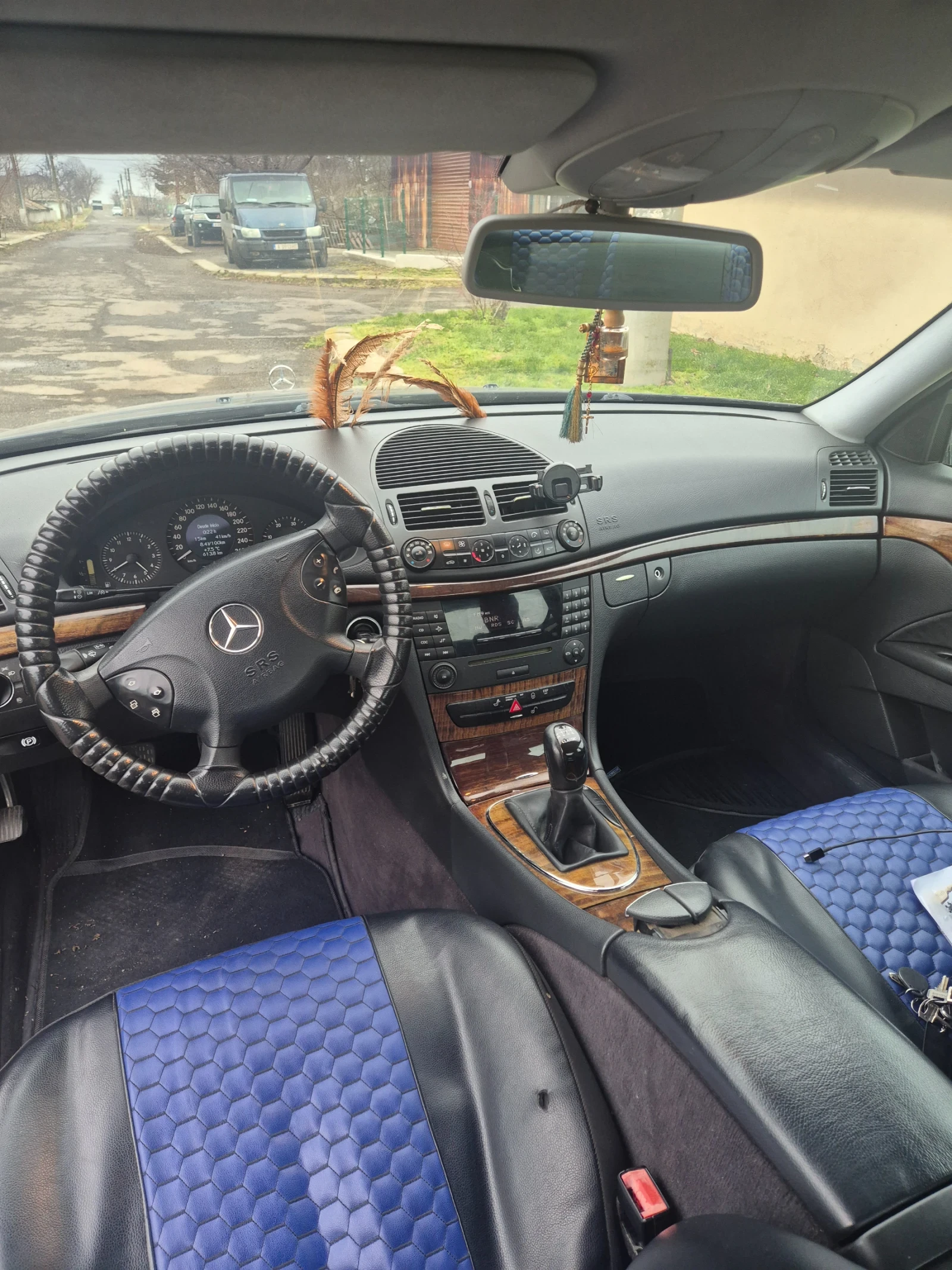 Mercedes-Benz E 220 Elegance CDI - изображение 2