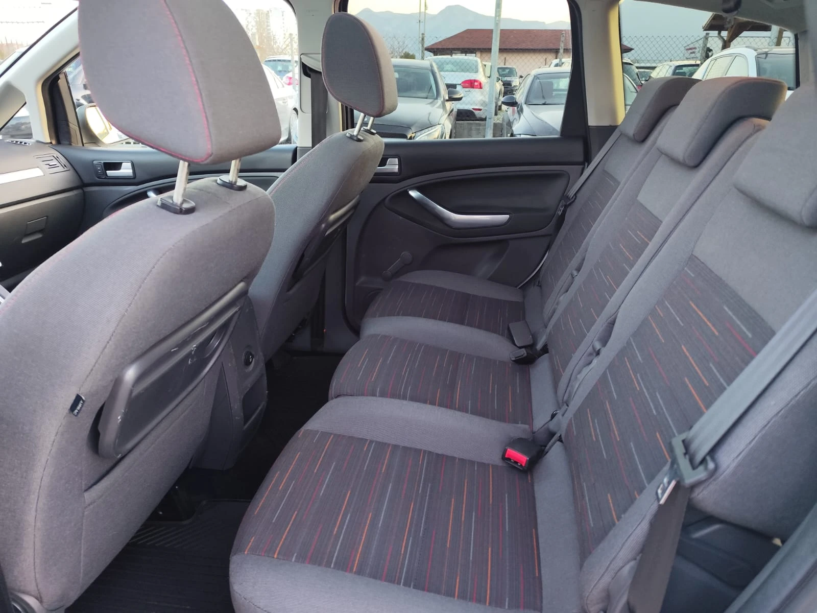 Ford C-max 1.6 дизел 90 коня, снимка 13 - Автомобили и джипове - 53837636