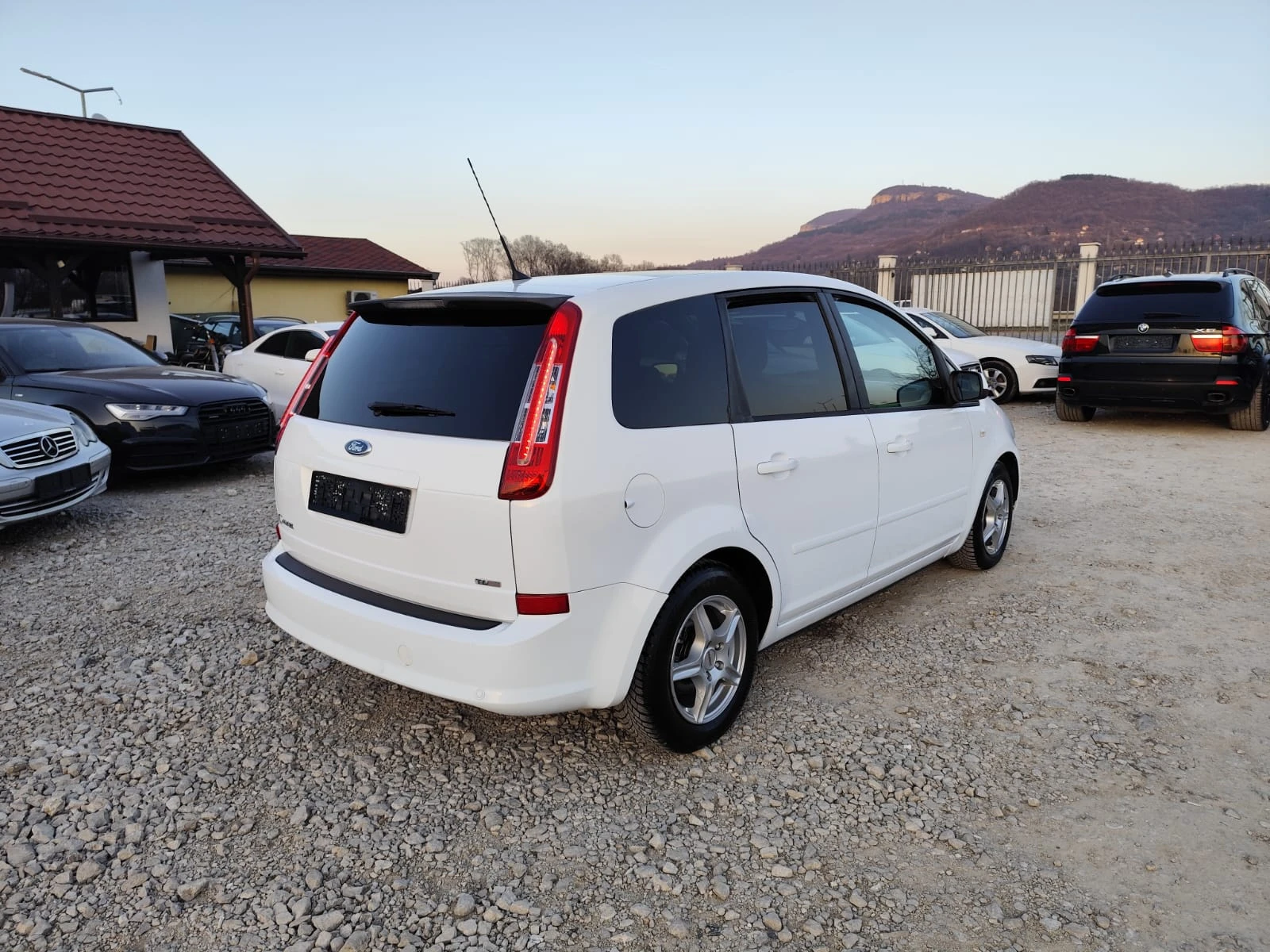 Ford C-max 1.6 дизел 90 коня, снимка 5 - Автомобили и джипове - 53837636