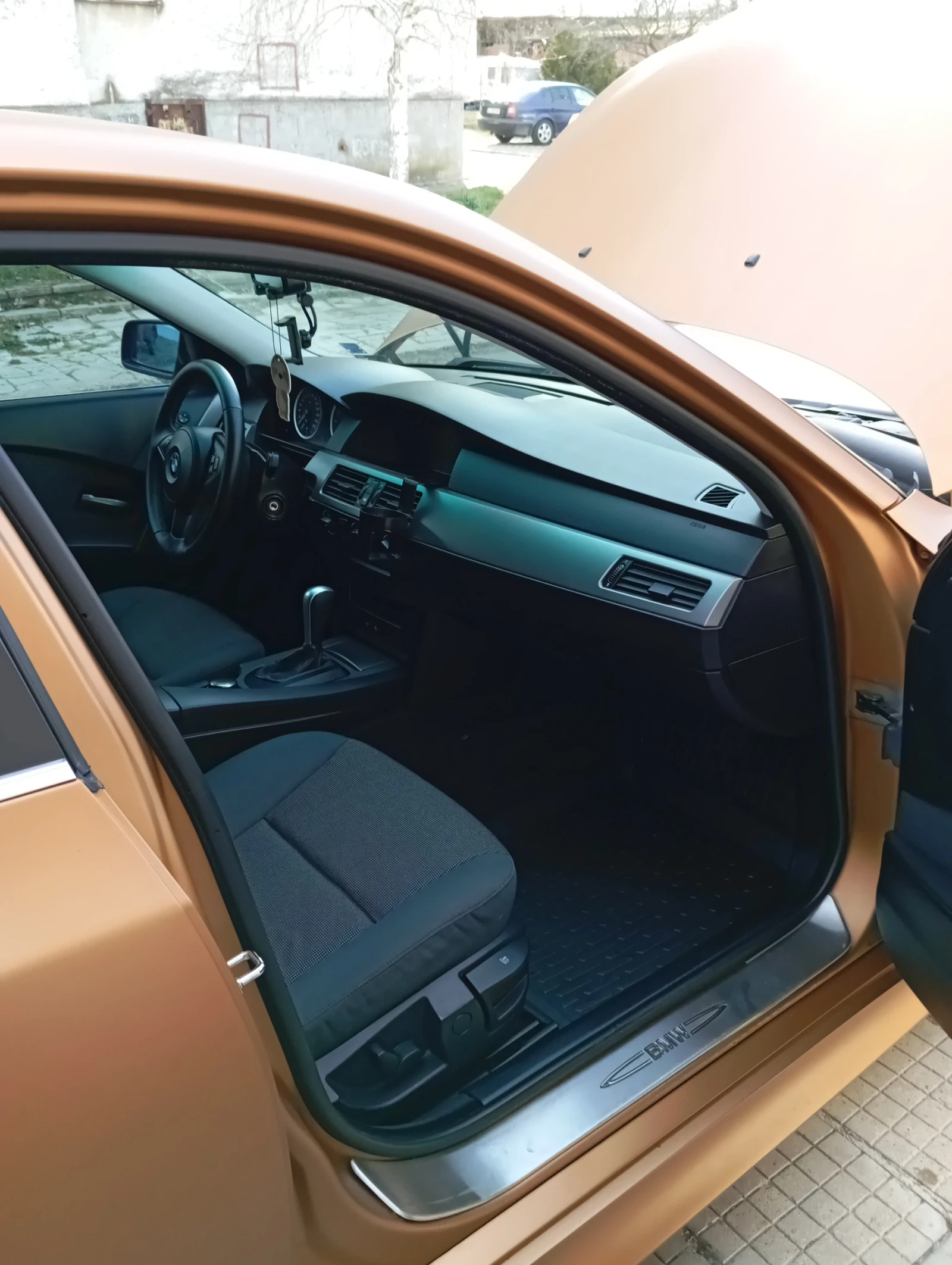 BMW 520 Е 60 2, 2 170 к.с., снимка 5 - Автомобили и джипове - 54011124