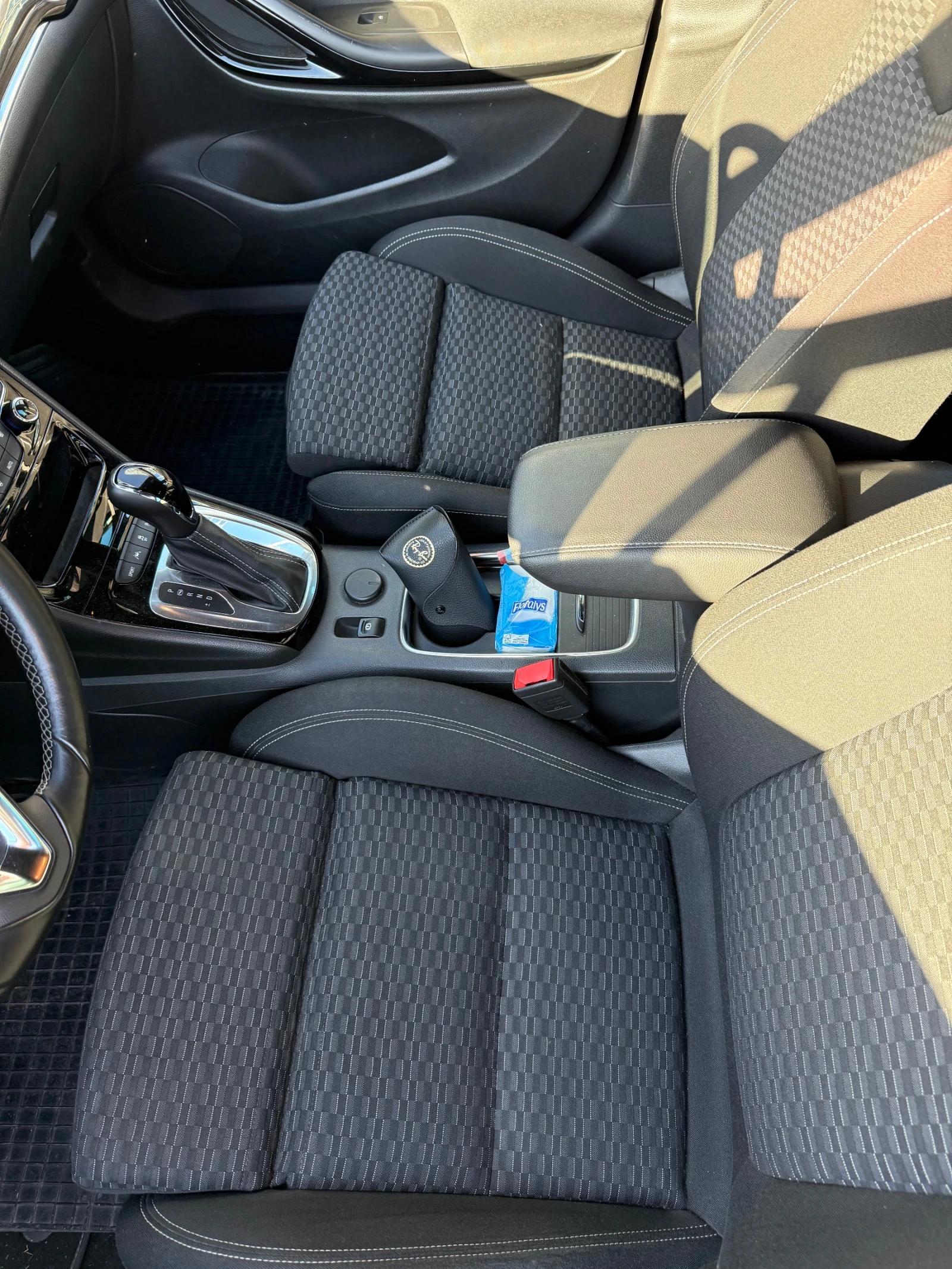 Opel Astra, снимка 6 - Автомобили и джипове - 54525905