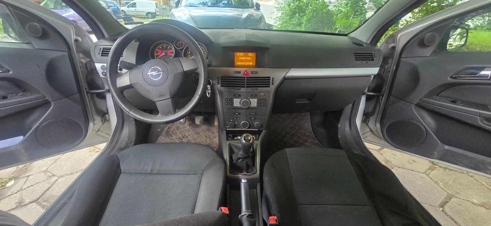 Opel Astra GTC, снимка 2 - Автомобили и джипове - 54662731