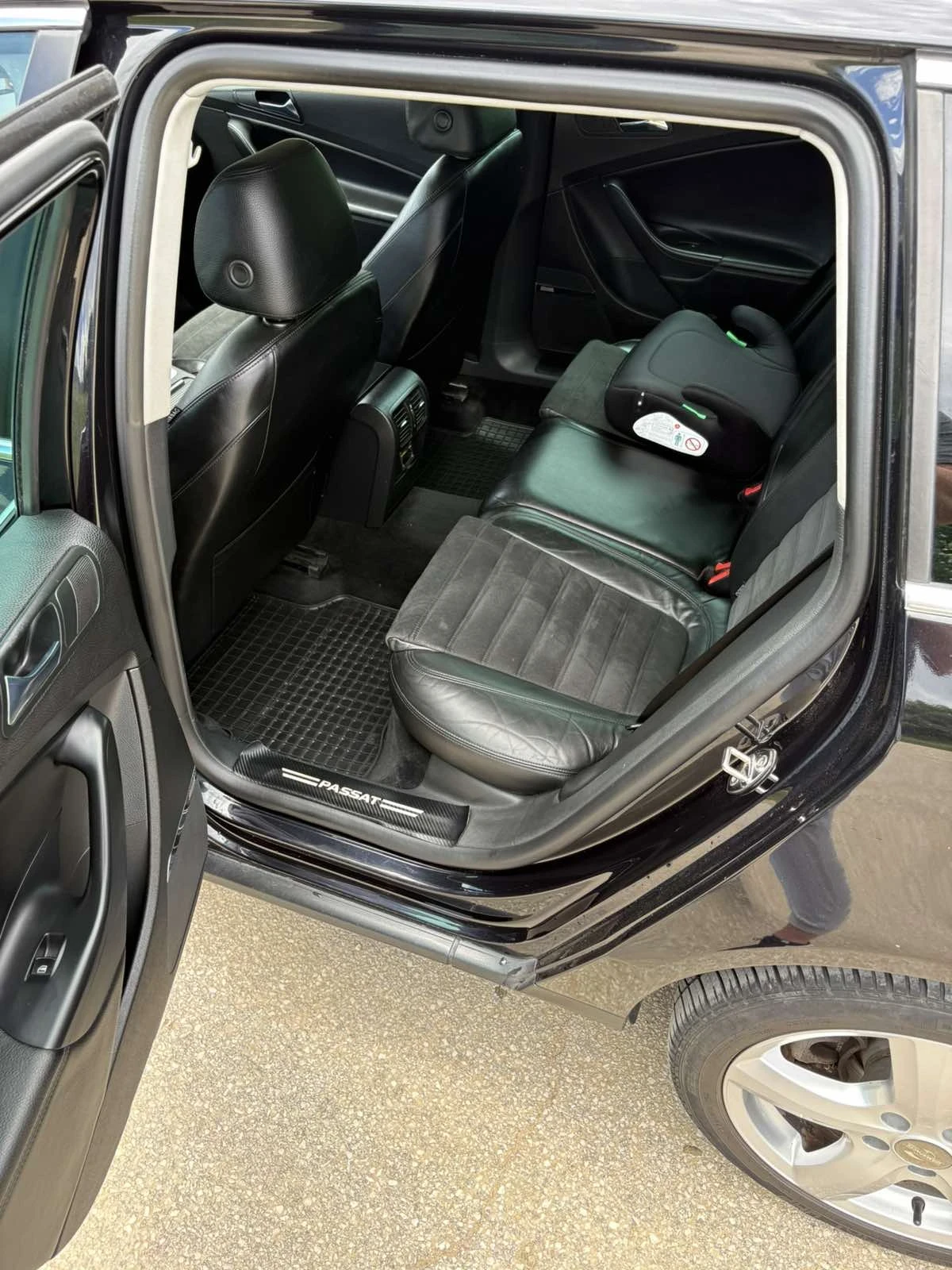 VW Passat, снимка 11 - Автомобили и джипове - 54729739