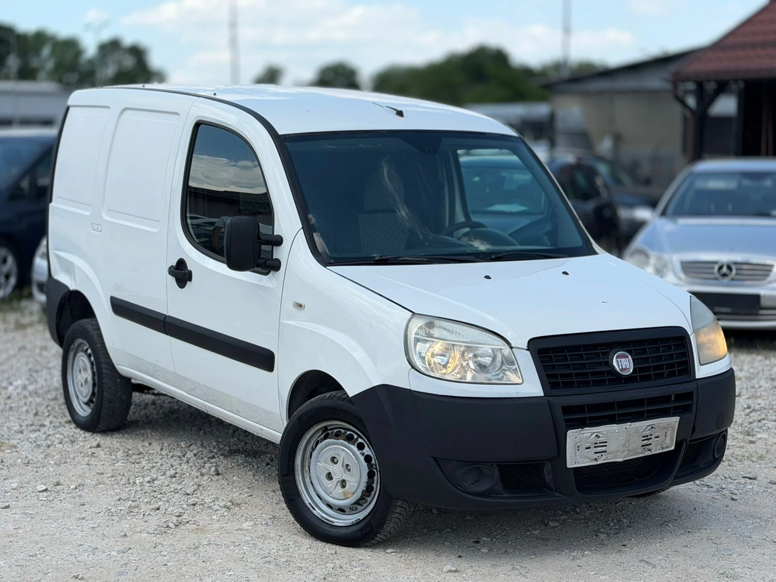 Fiat Doblo 1.3 Mjet Италия, снимка 3 - Автомобили и джипове - 54799885