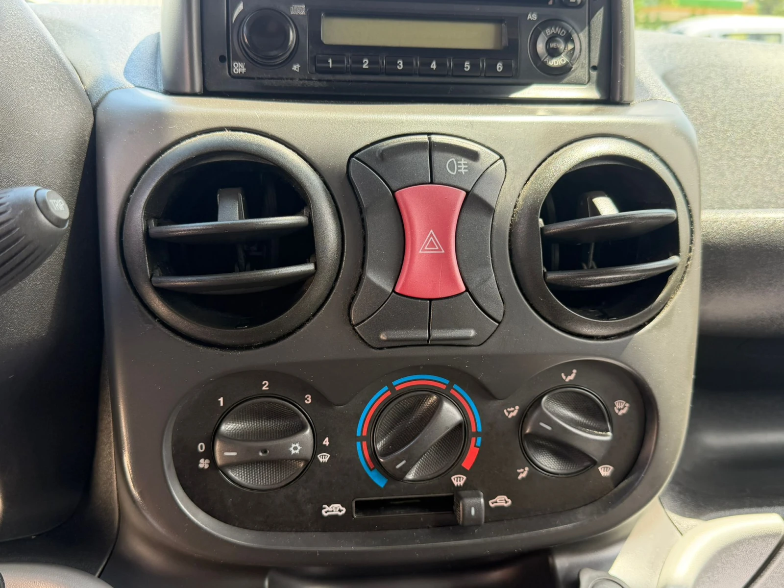 Fiat Doblo 1.3 Mjet Италия, снимка 11 - Автомобили и джипове - 54799885