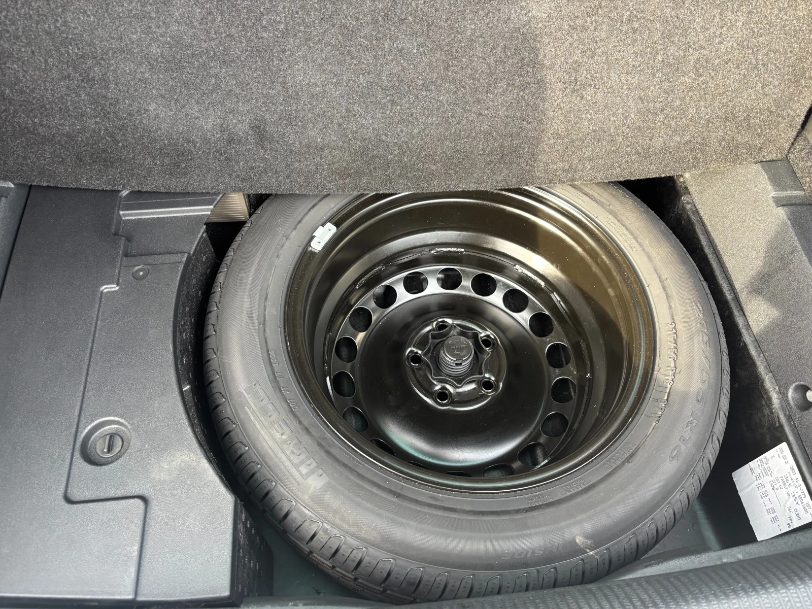 VW Passat BlueMotion Comfortline, снимка 11 - Автомобили и джипове - 54866299