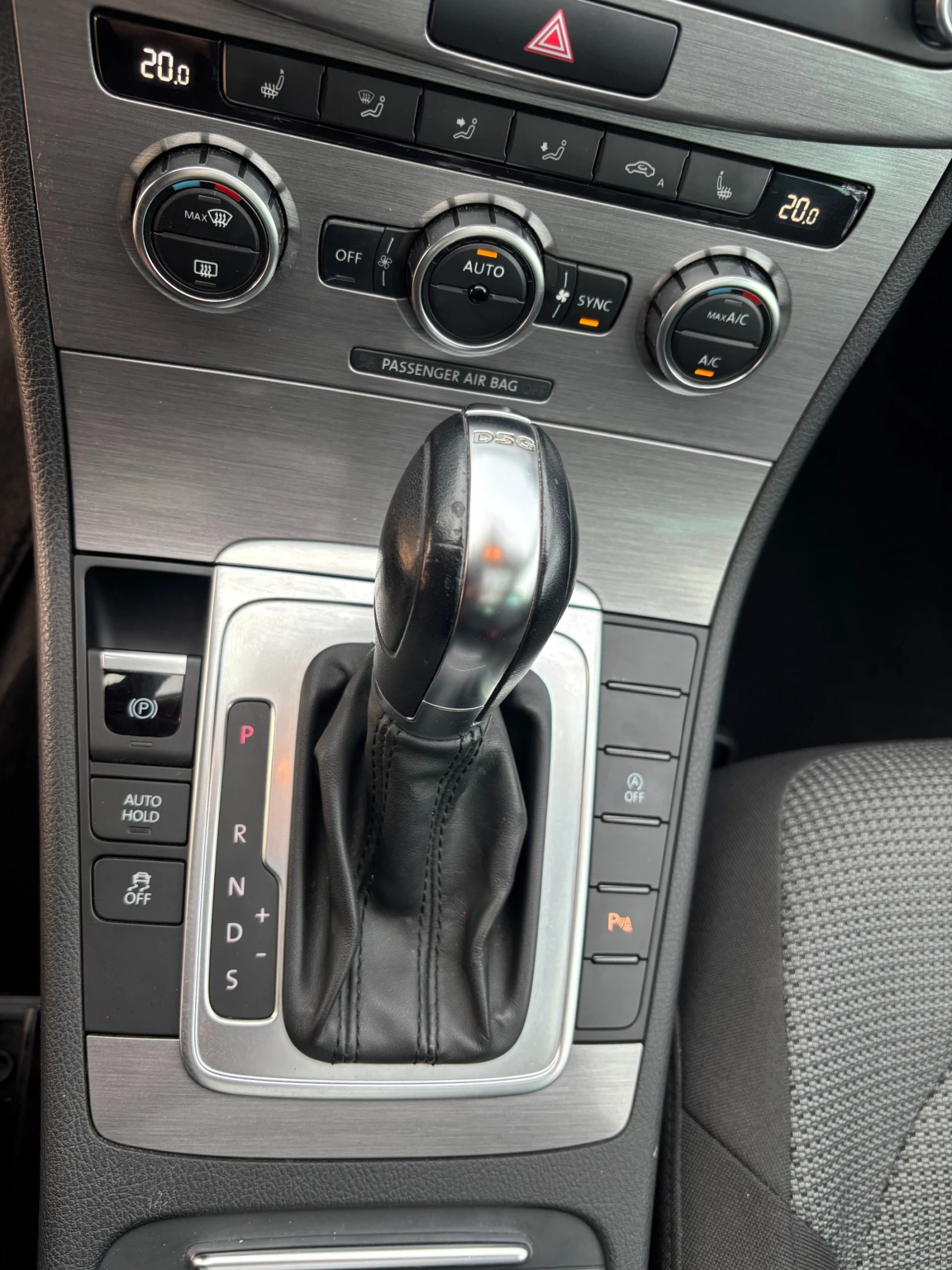 VW Passat BlueMotion Comfortline, снимка 7 - Автомобили и джипове - 54866299