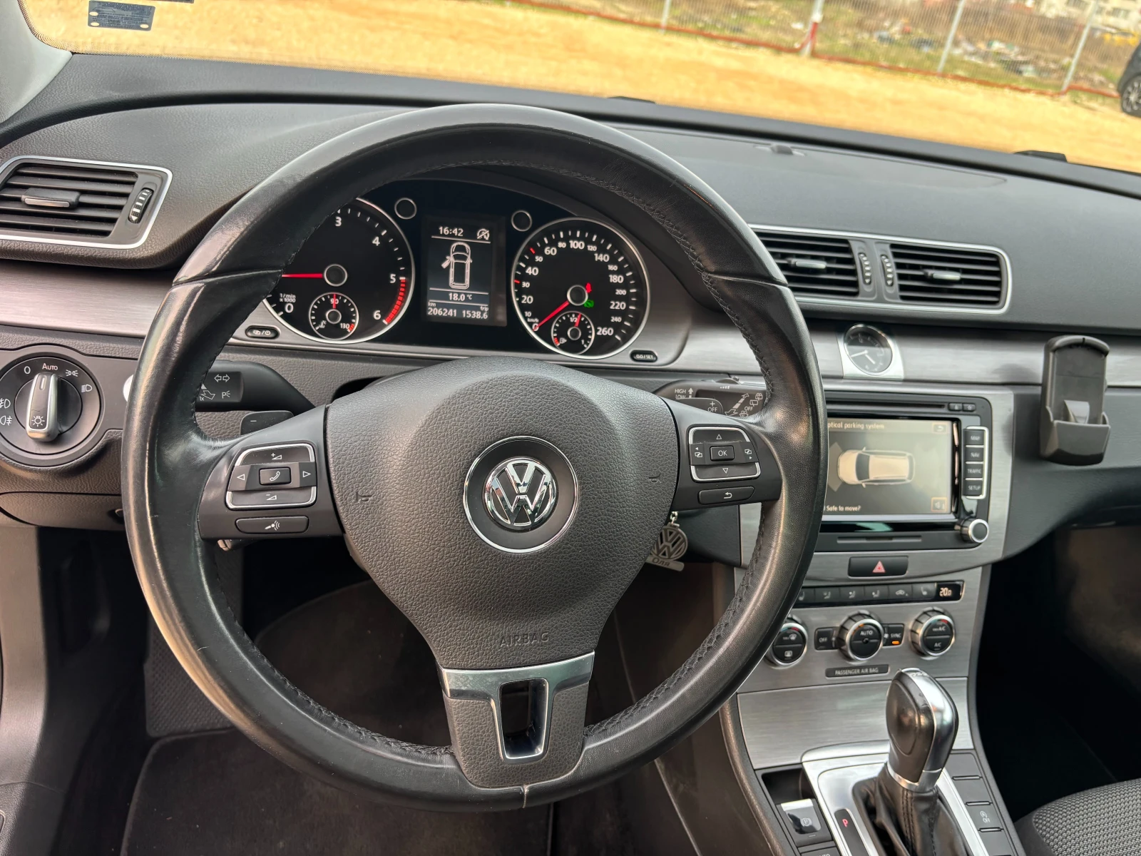 VW Passat BlueMotion Comfortline, снимка 6 - Автомобили и джипове - 54866299