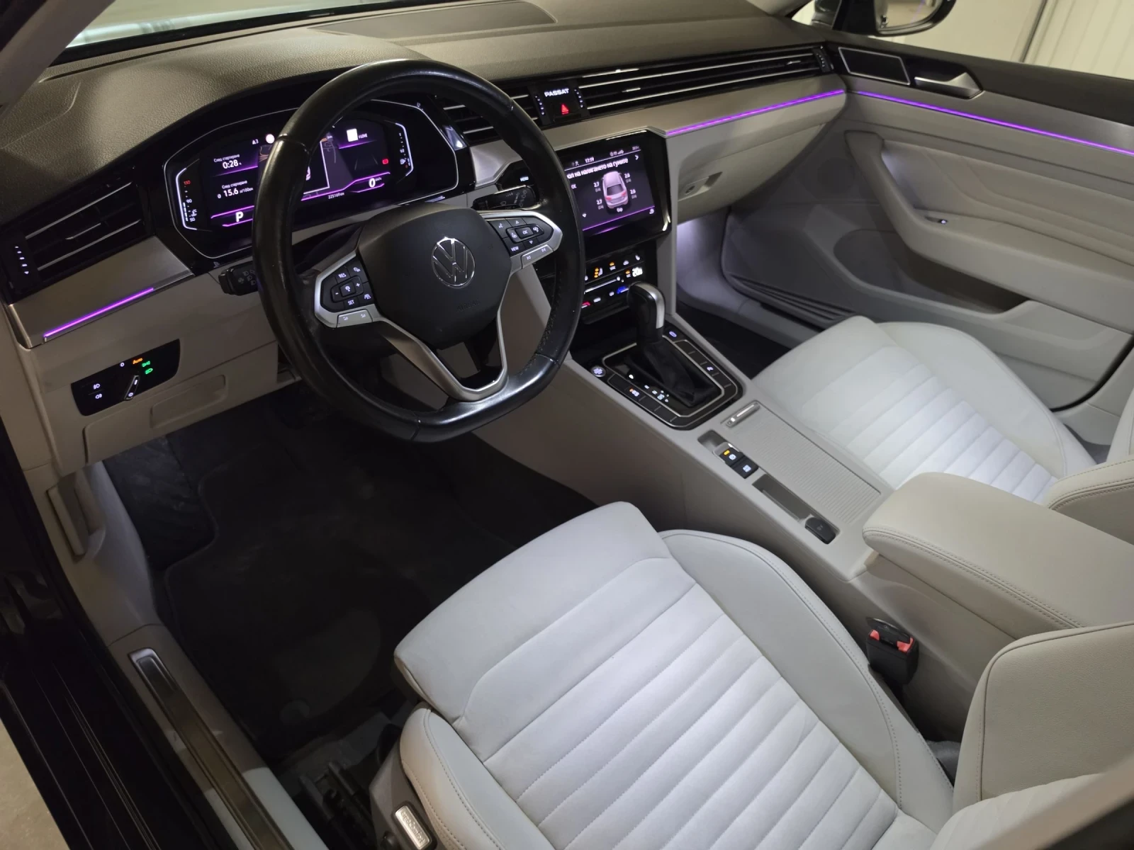 VW Passat 2.0TDI, DSG, EXECUTIVE, снимка 11 - Автомобили и джипове - 54898871