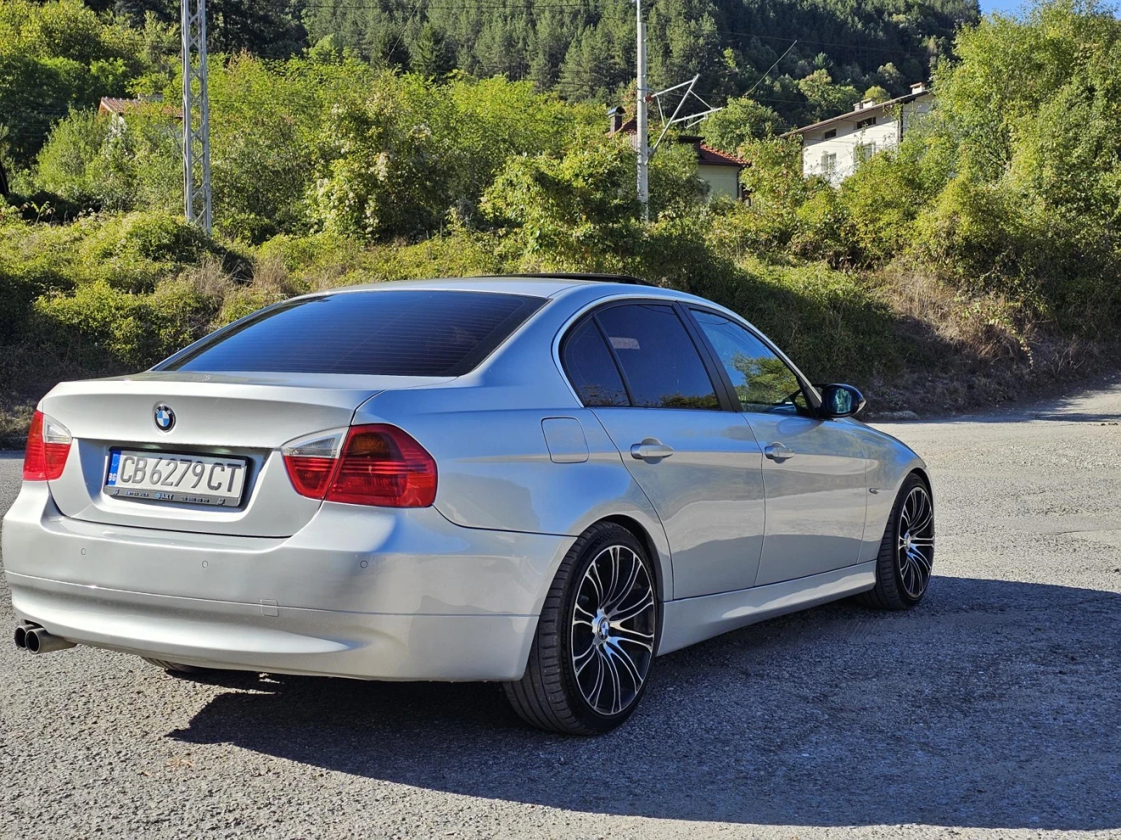 BMW 330, снимка 4 - Автомобили и джипове - 54904609