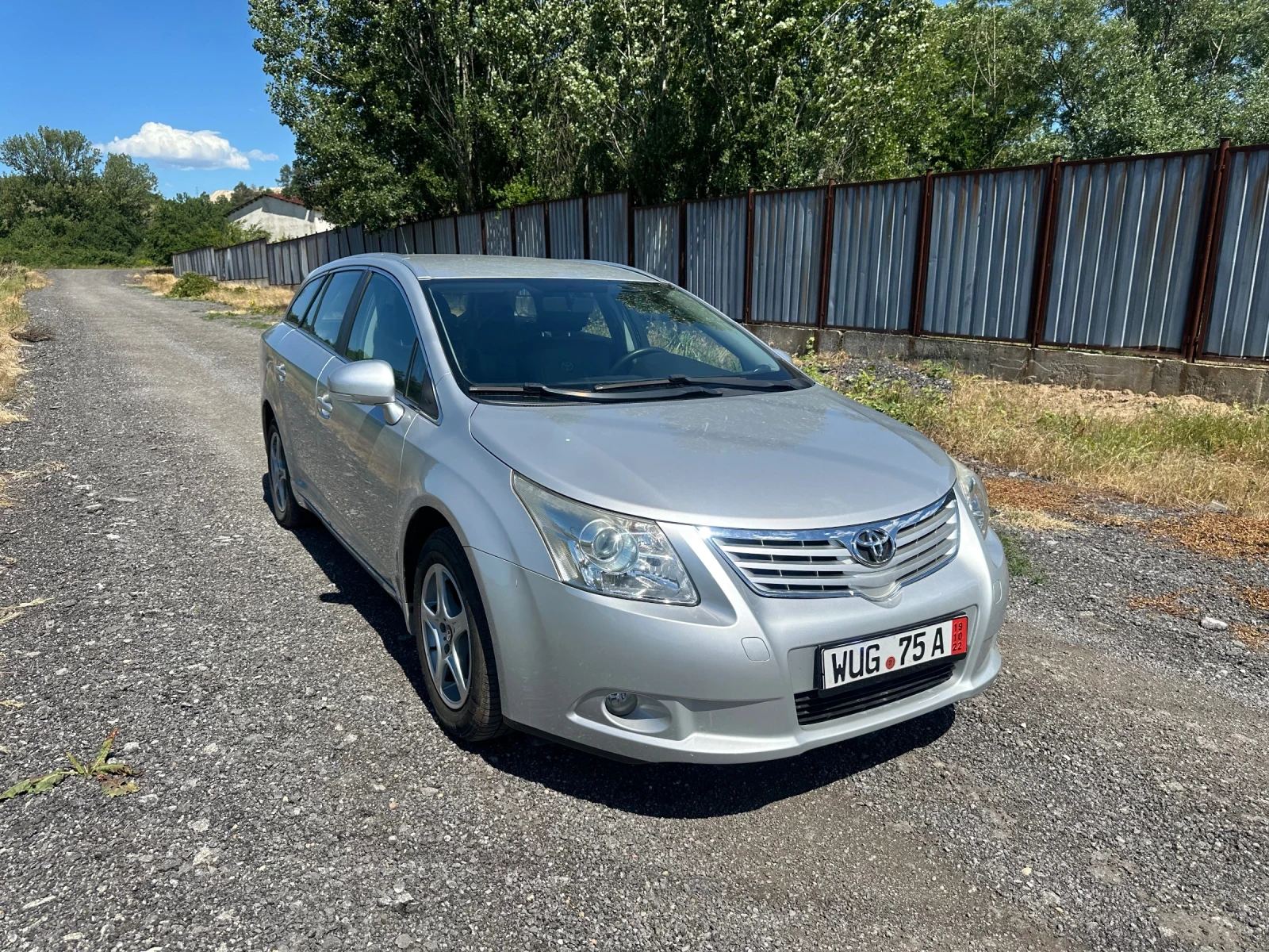 Toyota Avensis Avensis 1.8 147 к.с. / АВТОМАТ / ШВЕЙЦАРИЯ, снимка 3 - Автомобили и джипове - 54922567