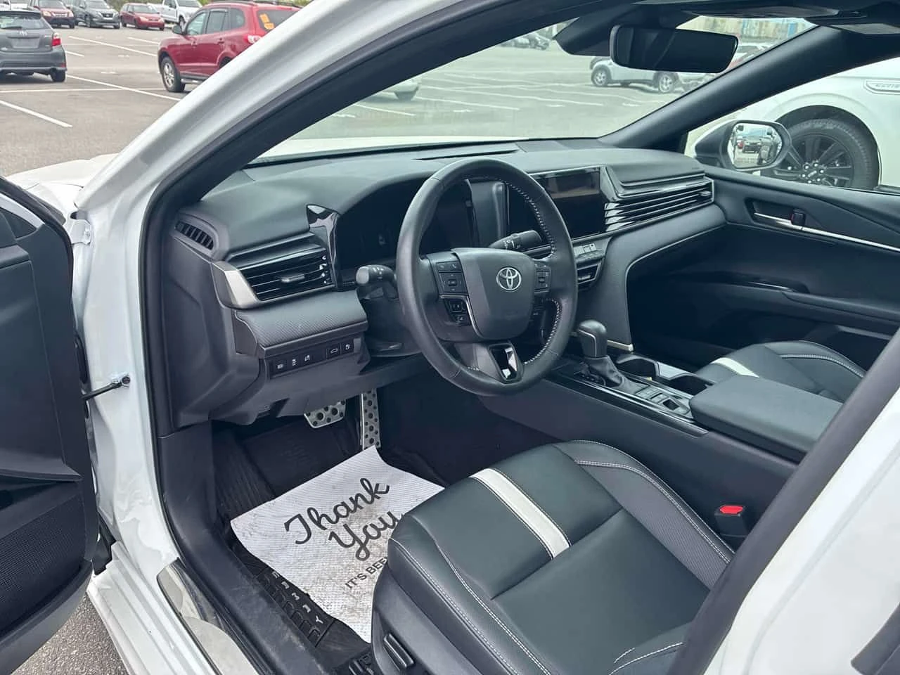 Toyota Camry * SE * CARFAX * БЕЗ ПЪРВОНАЧАЛНА ВНОСКА, снимка 5 - Автомобили и джипове - 55085019