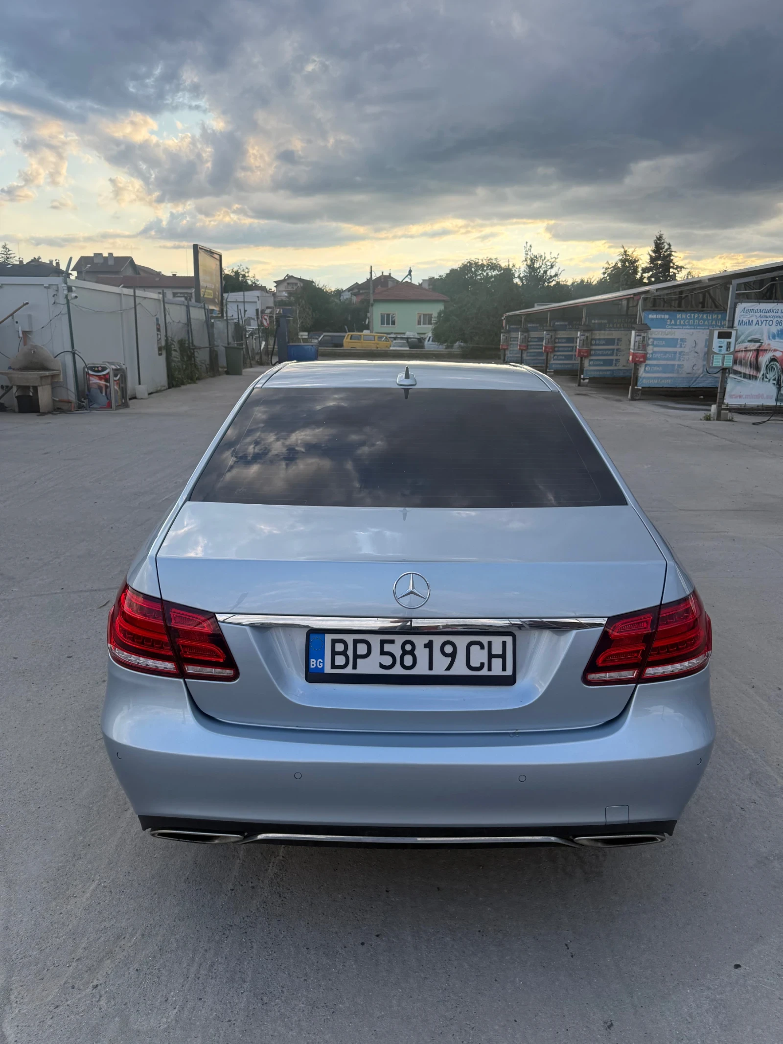 Mercedes-Benz E 400, снимка 4 - Автомобили и джипове - 55364820