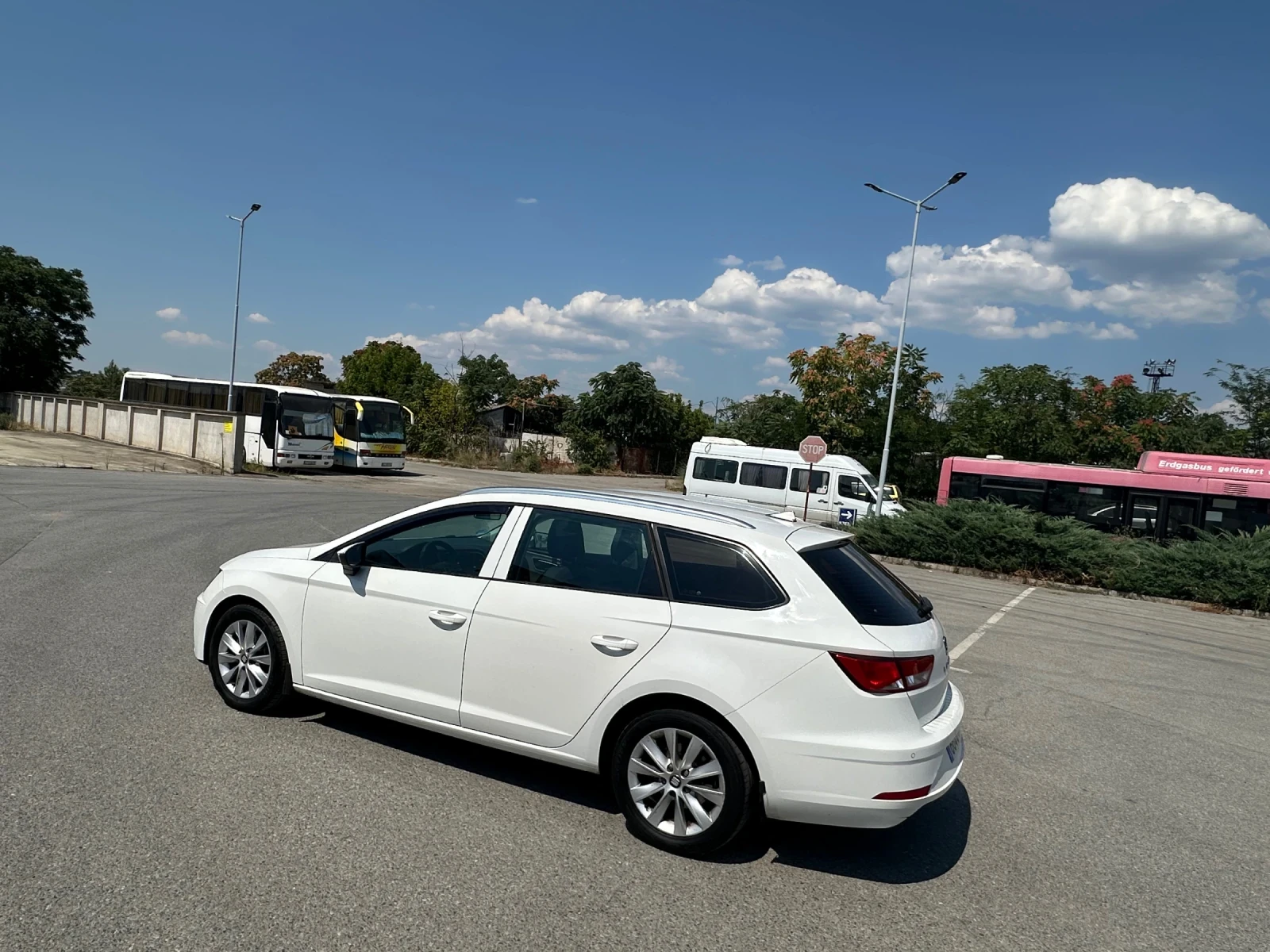 Seat Leon 1.4 TGI Benzin/metan, снимка 2 - Автомобили и джипове - 55592387