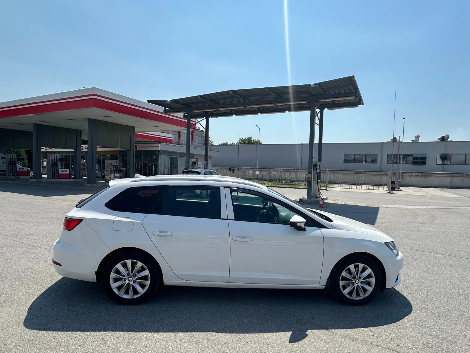 Seat Leon 1.4 TGI Benzin/metan, снимка 3 - Автомобили и джипове - 55592387