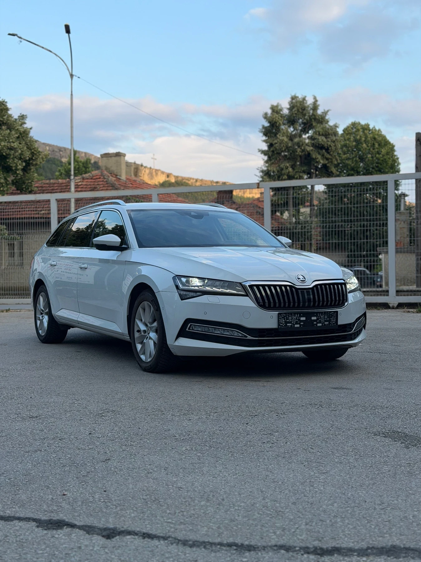 Skoda Superb Digital ACC , снимка 8 - Автомобили и джипове - 55828872