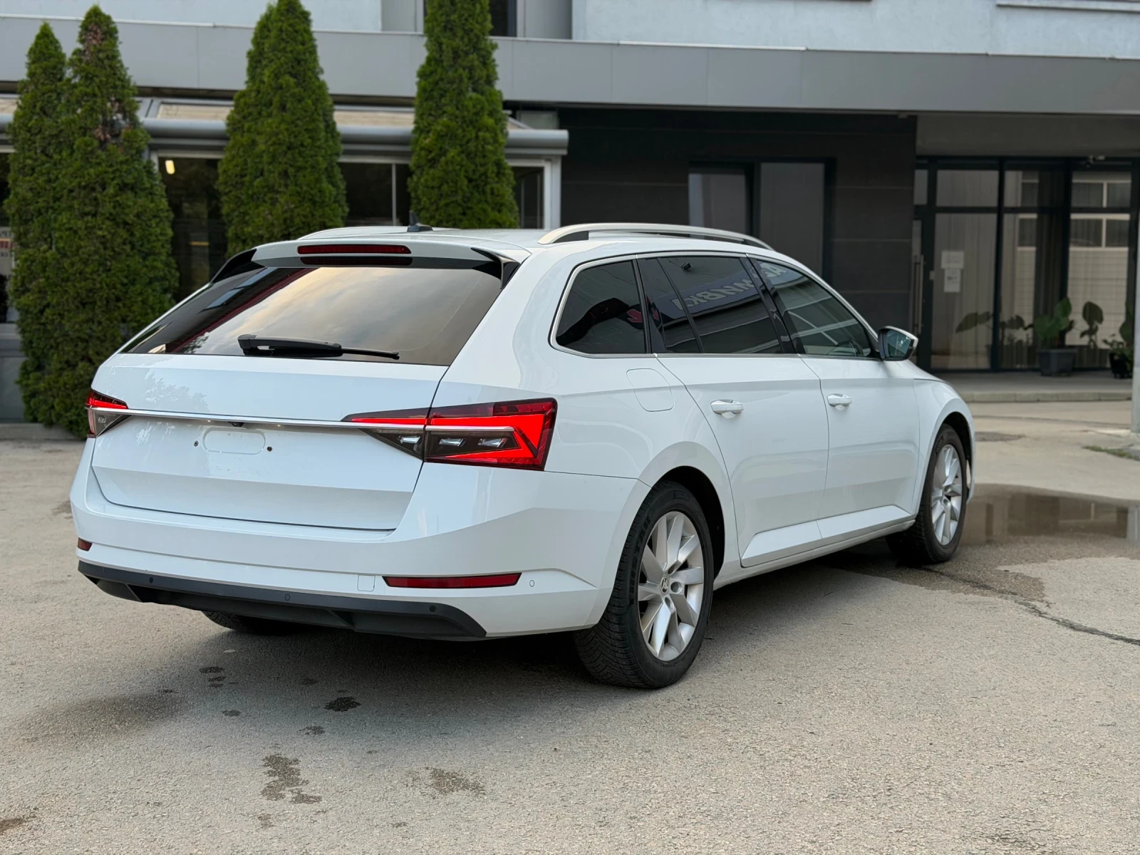 Skoda Superb Digital ACC , снимка 4 - Автомобили и джипове - 55828872