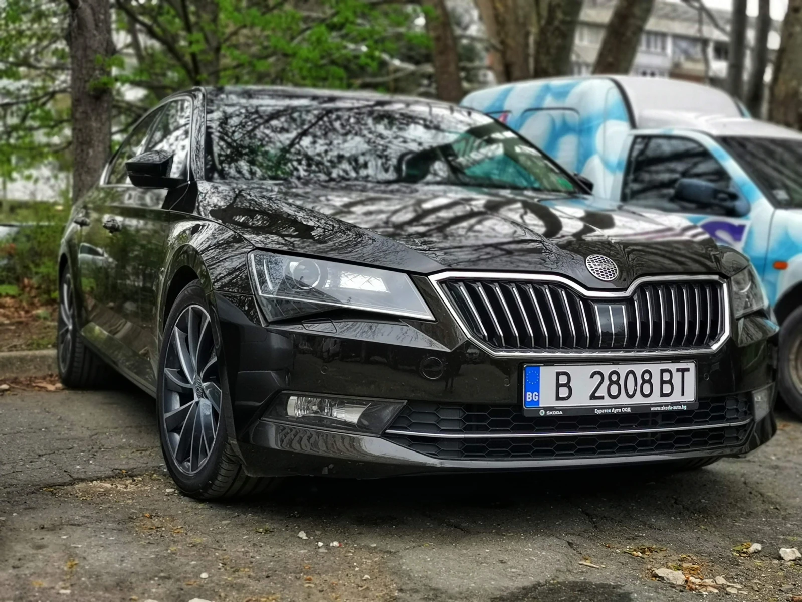 Skoda Superb L&K 4х4 7DSG, снимка 2 - Автомобили и джипове - 56070970