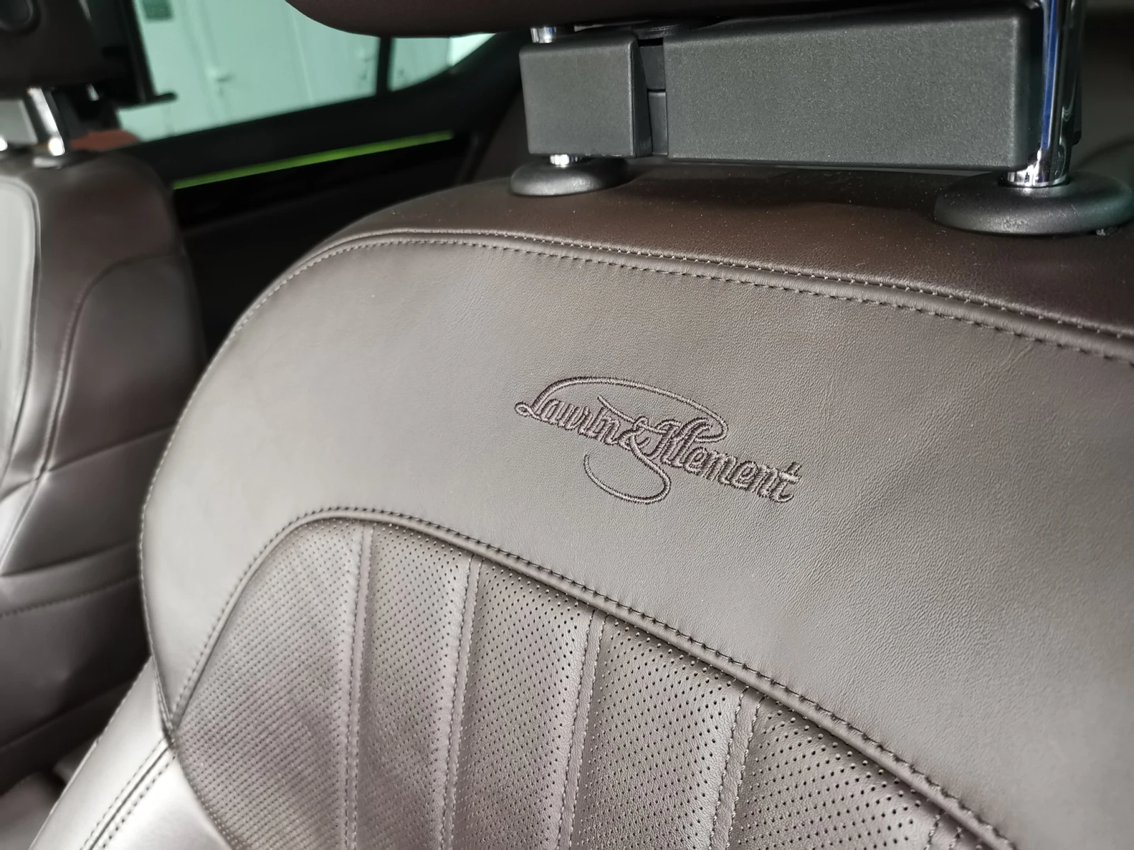 Skoda Superb L&K 4х4 7DSG, снимка 6 - Автомобили и джипове - 56070970