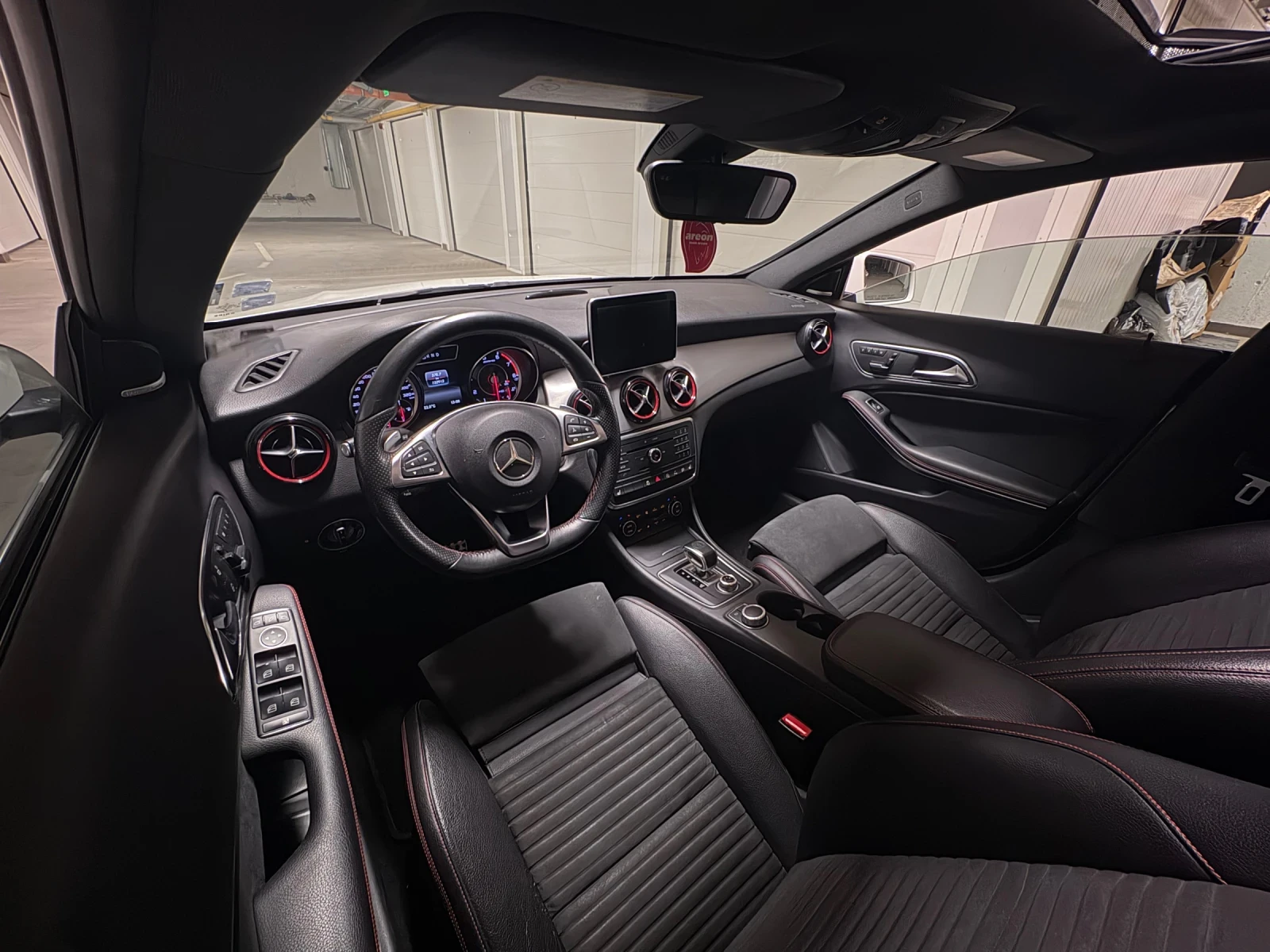 Mercedes-Benz CLA 45 AMG, снимка 10 - Автомобили и джипове - 56164310