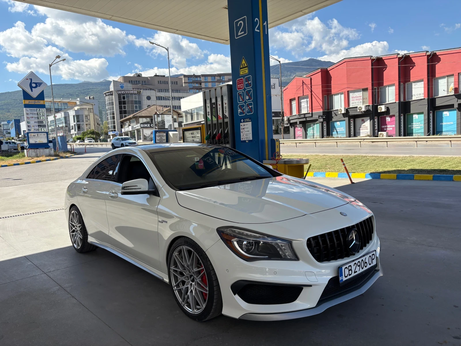 Mercedes-Benz CLA 45 AMG