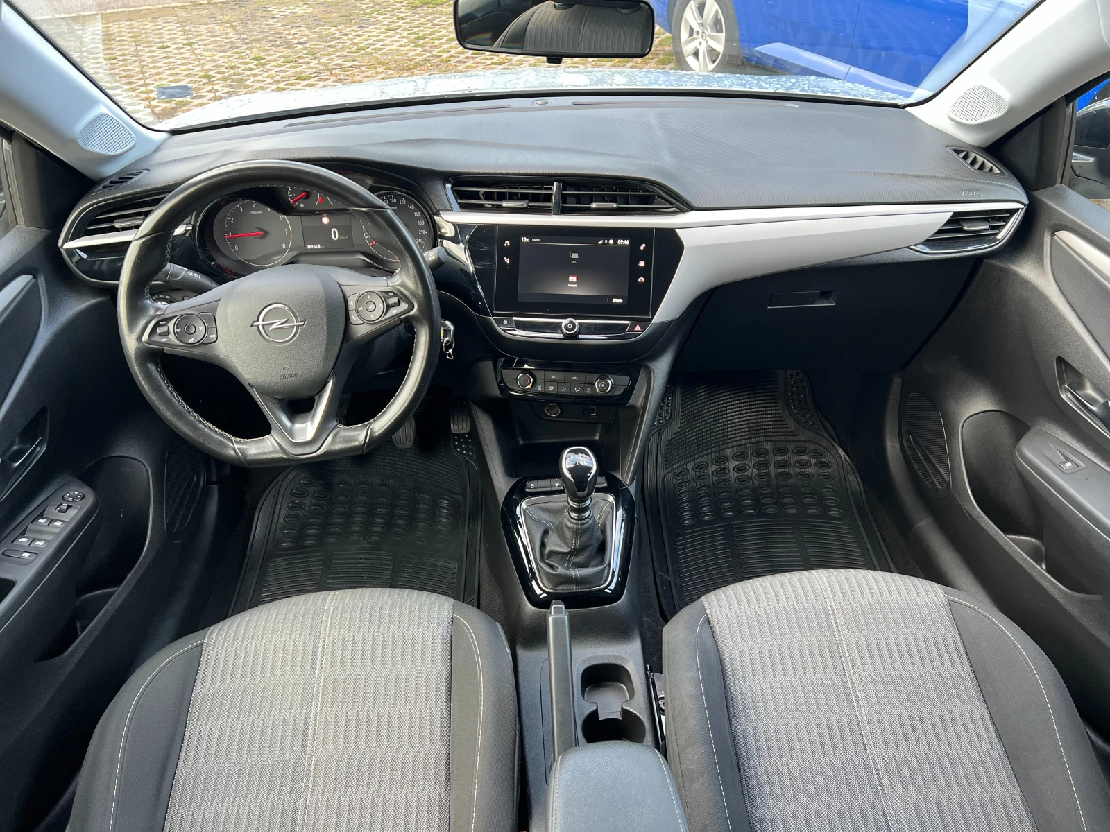 Opel Corsa Edition MT6 , снимка 8 - Автомобили и джипове - 56457277