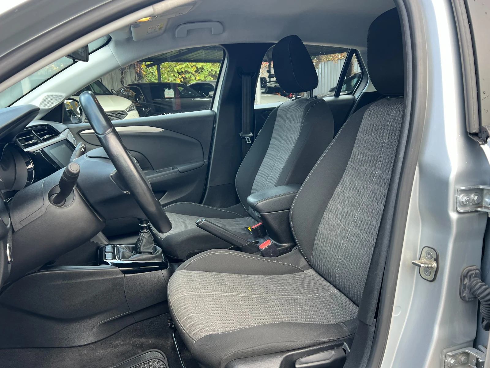 Opel Corsa Edition MT6 , снимка 10 - Автомобили и джипове - 56457277
