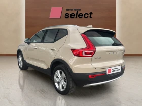 Volvo XC40 2.0 B3, снимка 6