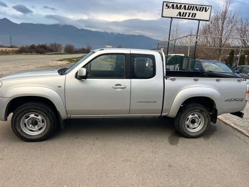 Mazda BT-50 2.5, снимка 7 - Автомобили и джипове - 52642826