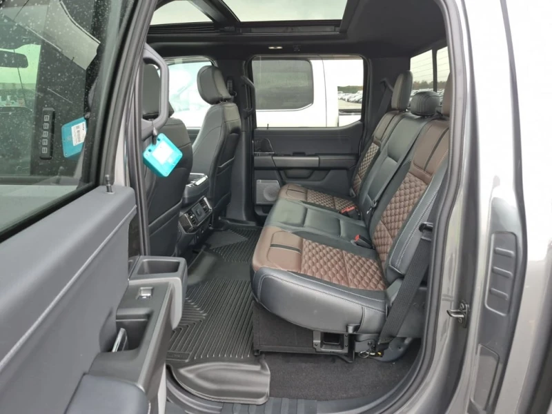 Ford F150 * XLT CREW CAB SHORT BED * CARFAX * БЕЗ ПЪРВОНАЧАЛ, снимка 13 - Автомобили и джипове - 52723529