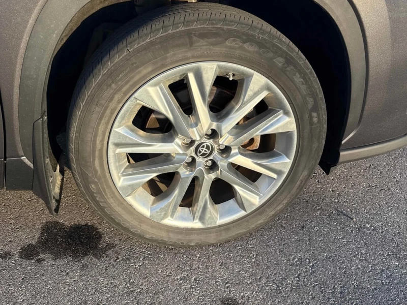 Toyota Highlander 2022 Limited * CARFAX * БЕЗ ПЪРВОНАЧАЛНА ВНОСКА, снимка 8 - Автомобили и джипове - 53013765