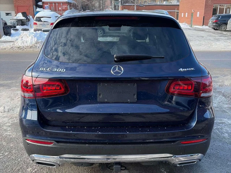 Mercedes-Benz GLC 300 4MATIC * 360 * PANO * KEYLESS * BURMESTER * CARFAX, снимка 4 - Автомобили и джипове - 53514621