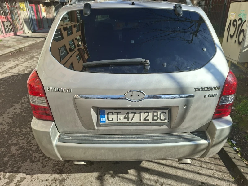Hyundai Tucson 2.0CRD  140кс 2WD, снимка 5 - Автомобили и джипове - 53575879