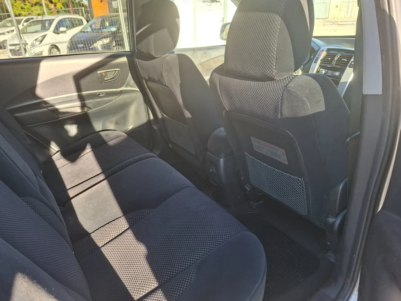 Hyundai Tucson 2.0CRD  140кс 2WD, снимка 10 - Автомобили и джипове - 53575879