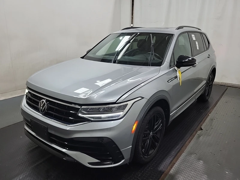 VW Tiguan SE R-LINE BLACK * * CARFAX * * АВТО КРЕДИТ * *  - 36999 лв. / 18917.29 € - 81522731 1