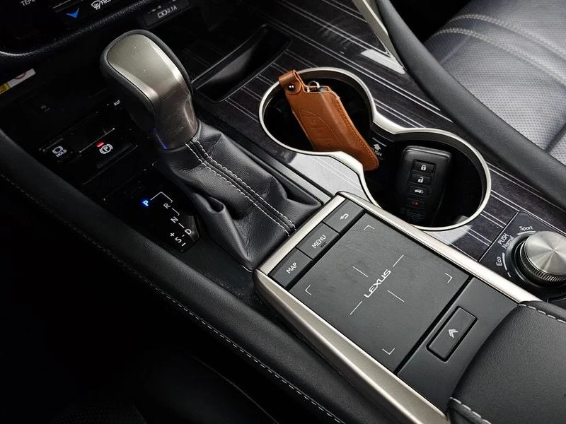 Lexus RX Executive| 308к.с.| ВКЛ.ТЕХНОТЕСТ, снимка 9 - Автомобили и джипове - 55643796