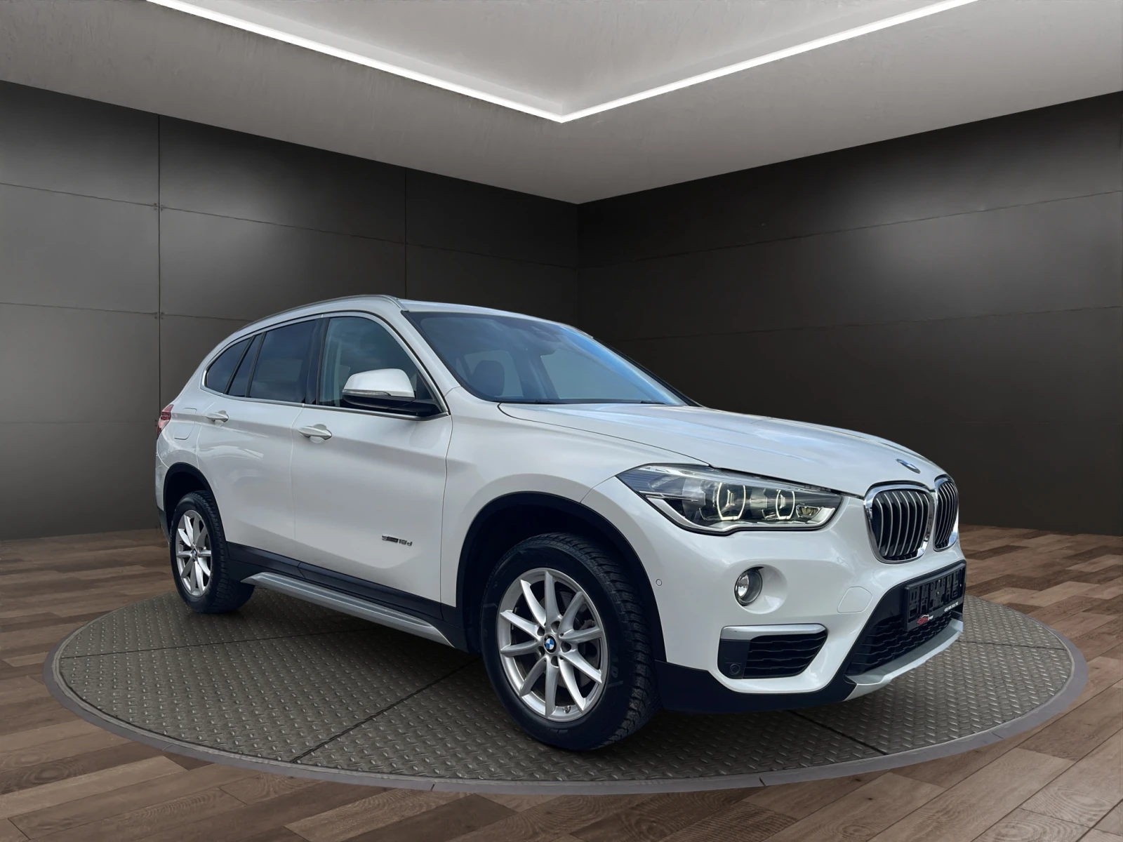 BMW X1 XLINE AUTO - изображение 2