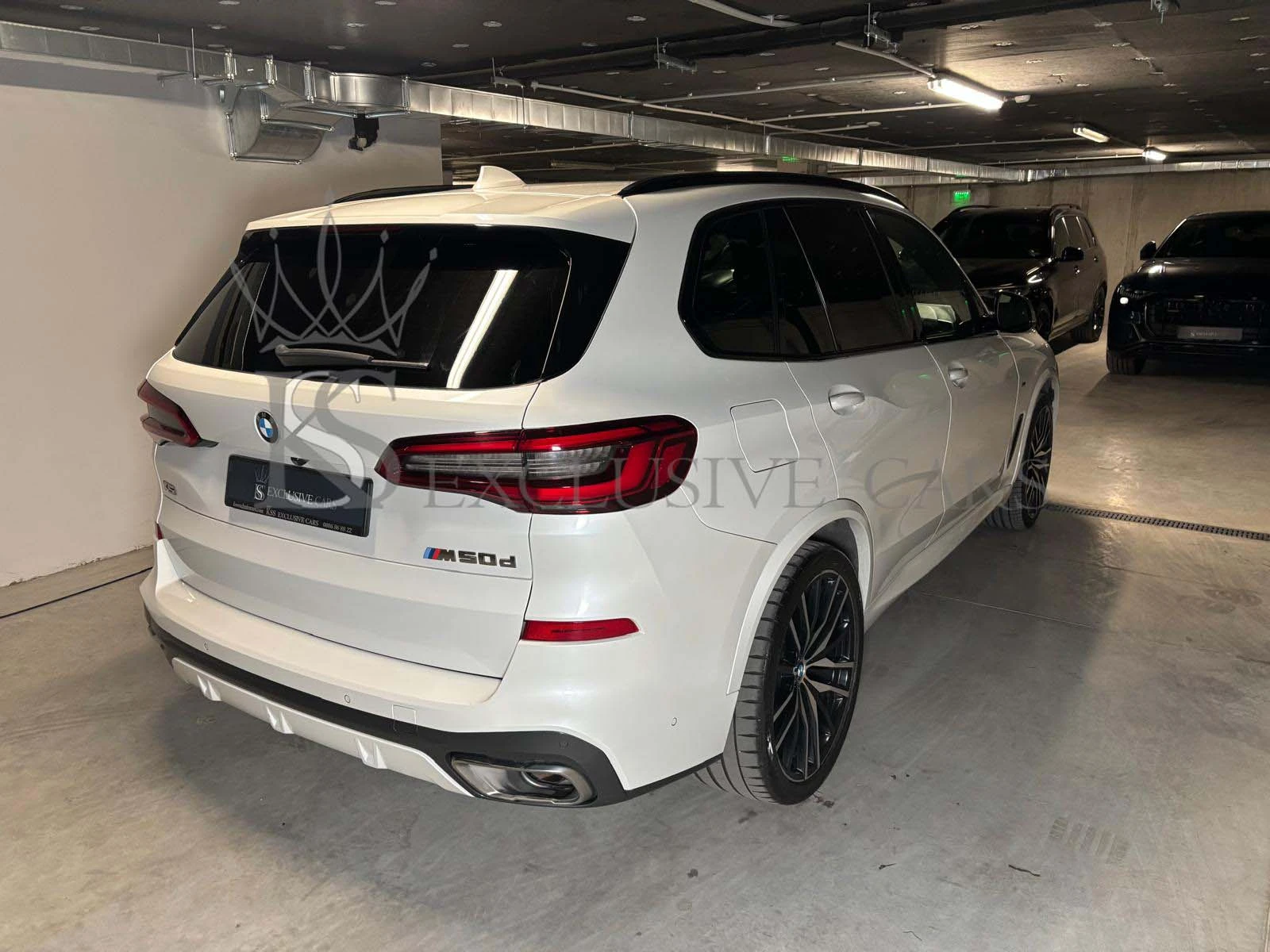 BMW X5 M50d* M-SPORT* LASER* H/K* PANO* HUD* ВАКУУМ*  - изображение 4