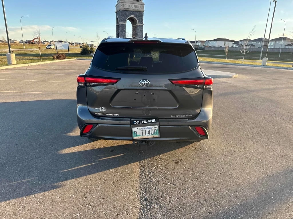 Toyota Highlander 2022 Limited * CARFAX * БЕЗ ПЪРВОНАЧАЛНА ВНОСКА - изображение 7