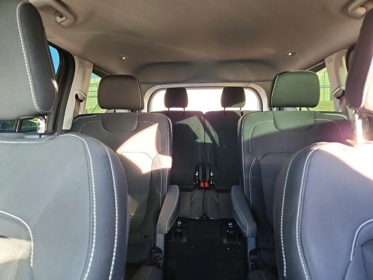 Jeep Grand cherokee L LAREDO, снимка 12 - Автомобили и джипове - 53873025