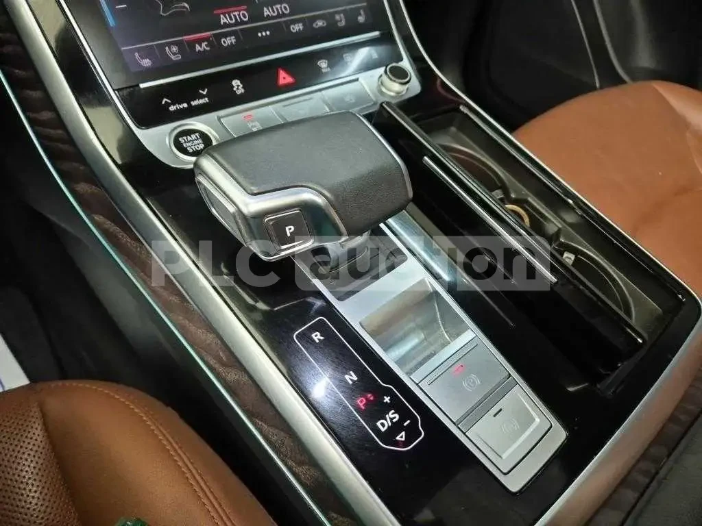 Audi Q7 4.5TDI* Pano* HeadUp* TV* АВТОКРЕДИТ, снимка 10 - Автомобили и джипове - 54553031