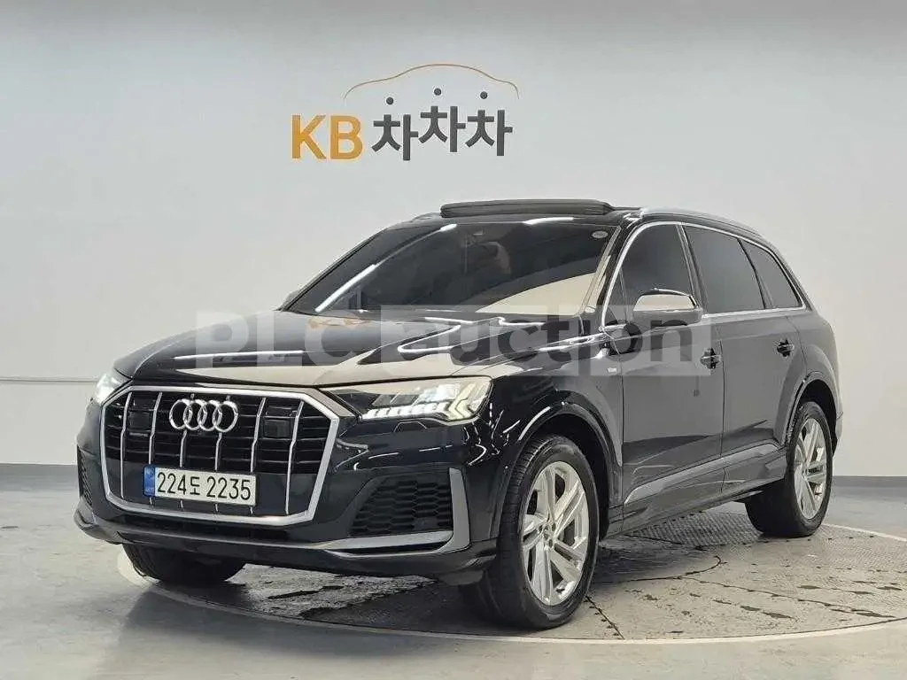 Audi Q7 4.5TDI* Pano* HeadUp* TV* АВТОКРЕДИТ, снимка 2 - Автомобили и джипове - 54553031