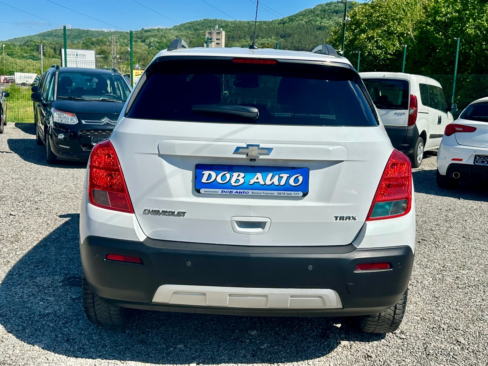 Chevrolet Trax 1.7CDTI-CARPAY-КАМЕРА-КОЖА, снимка 5 - Автомобили и джипове - 54698540