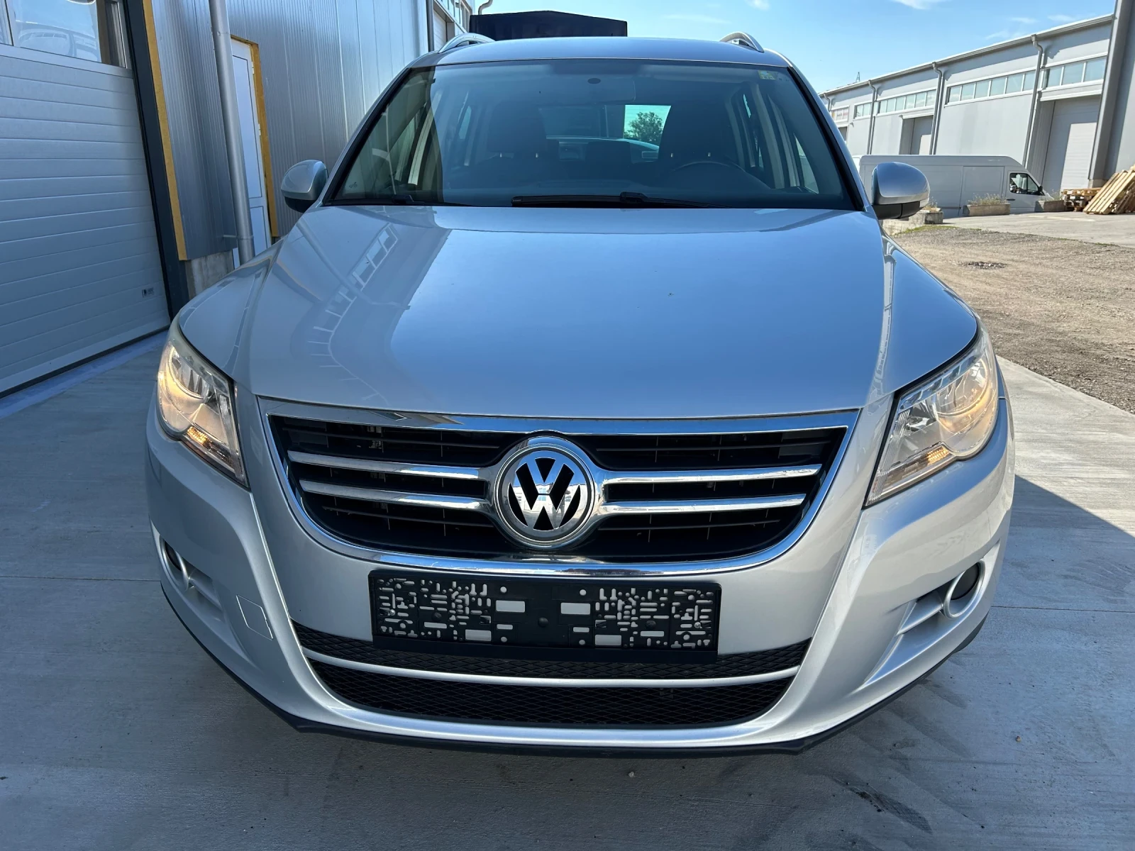 VW Tiguan 2.0ТDi/4x4/140K.C., снимка 6 - Автомобили и джипове - 54976517