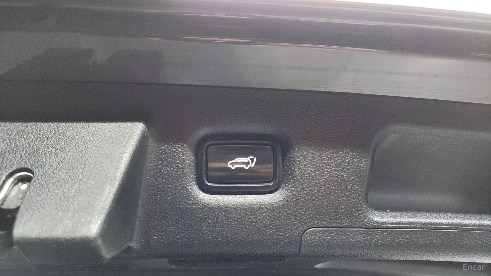 Hyundai Santa fe * ПАНО* KEYLESS* Camera* ПОДГРЕВ* , снимка 16 - Автомобили и джипове - 55584756