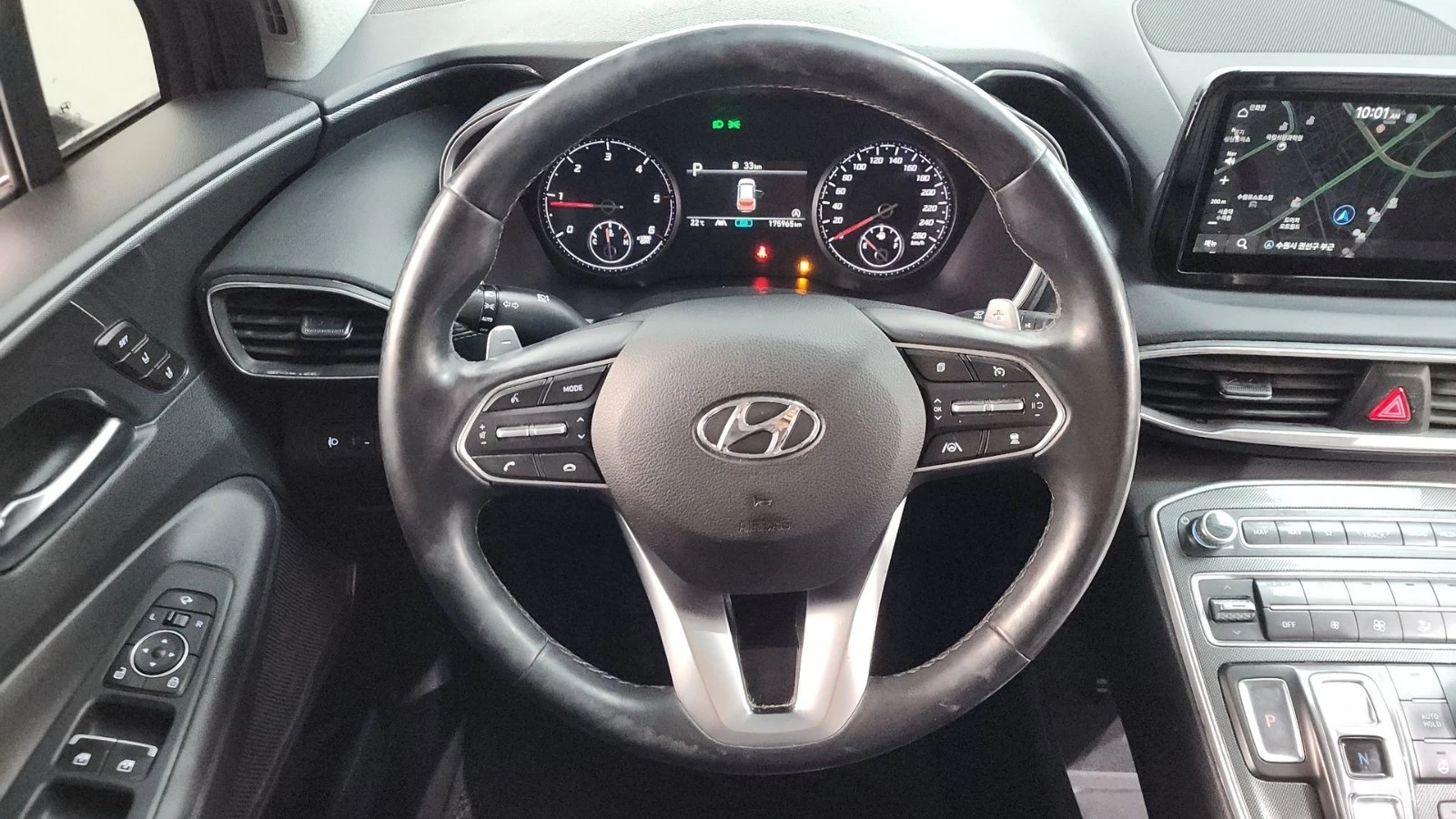 Hyundai Santa fe * ПАНО* KEYLESS* Camera* ПОДГРЕВ* , снимка 13 - Автомобили и джипове - 55584756