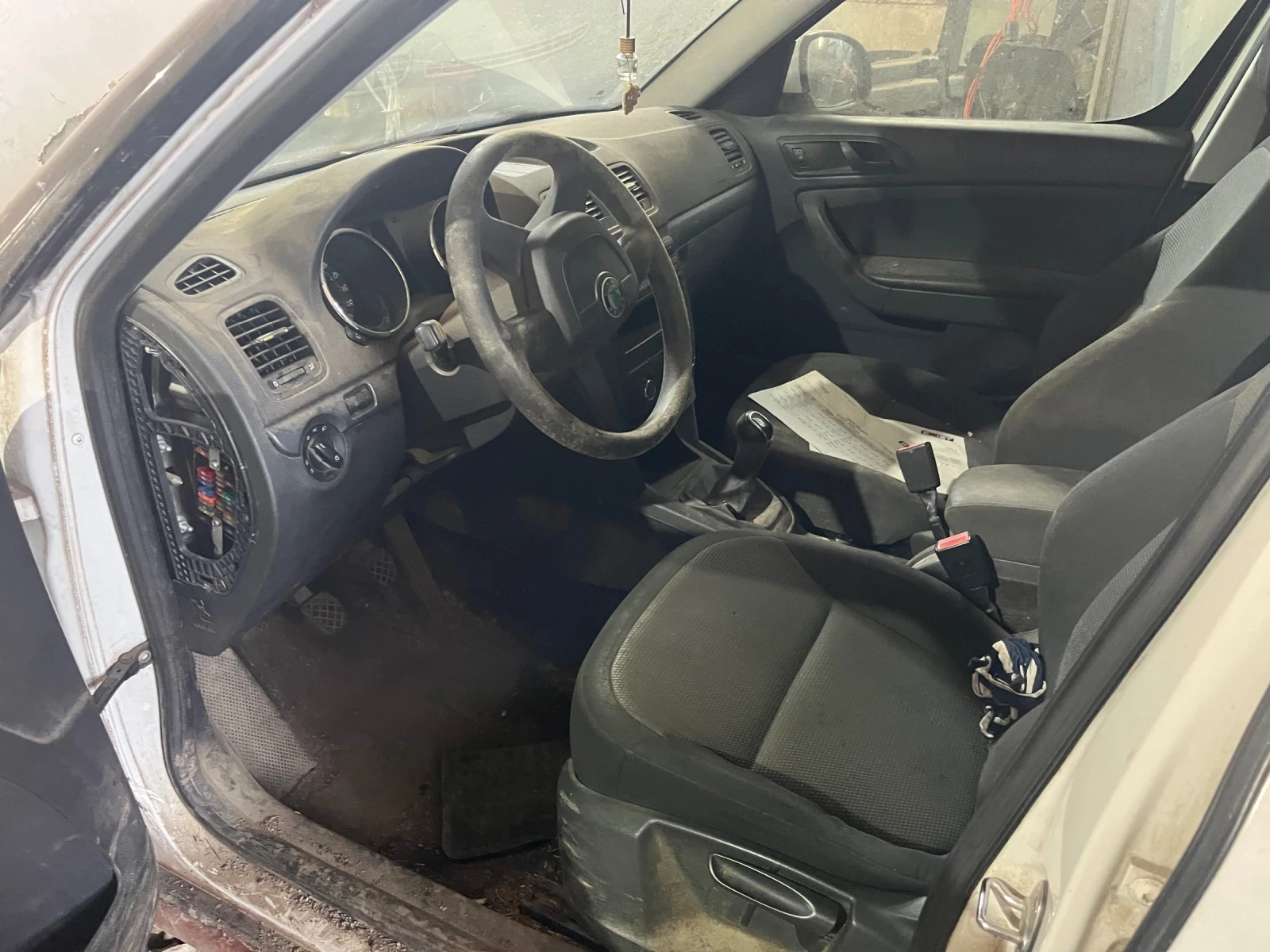 Skoda Yeti 2.0tdi 140 cff, снимка 3 - Автомобили и джипове - 55646798