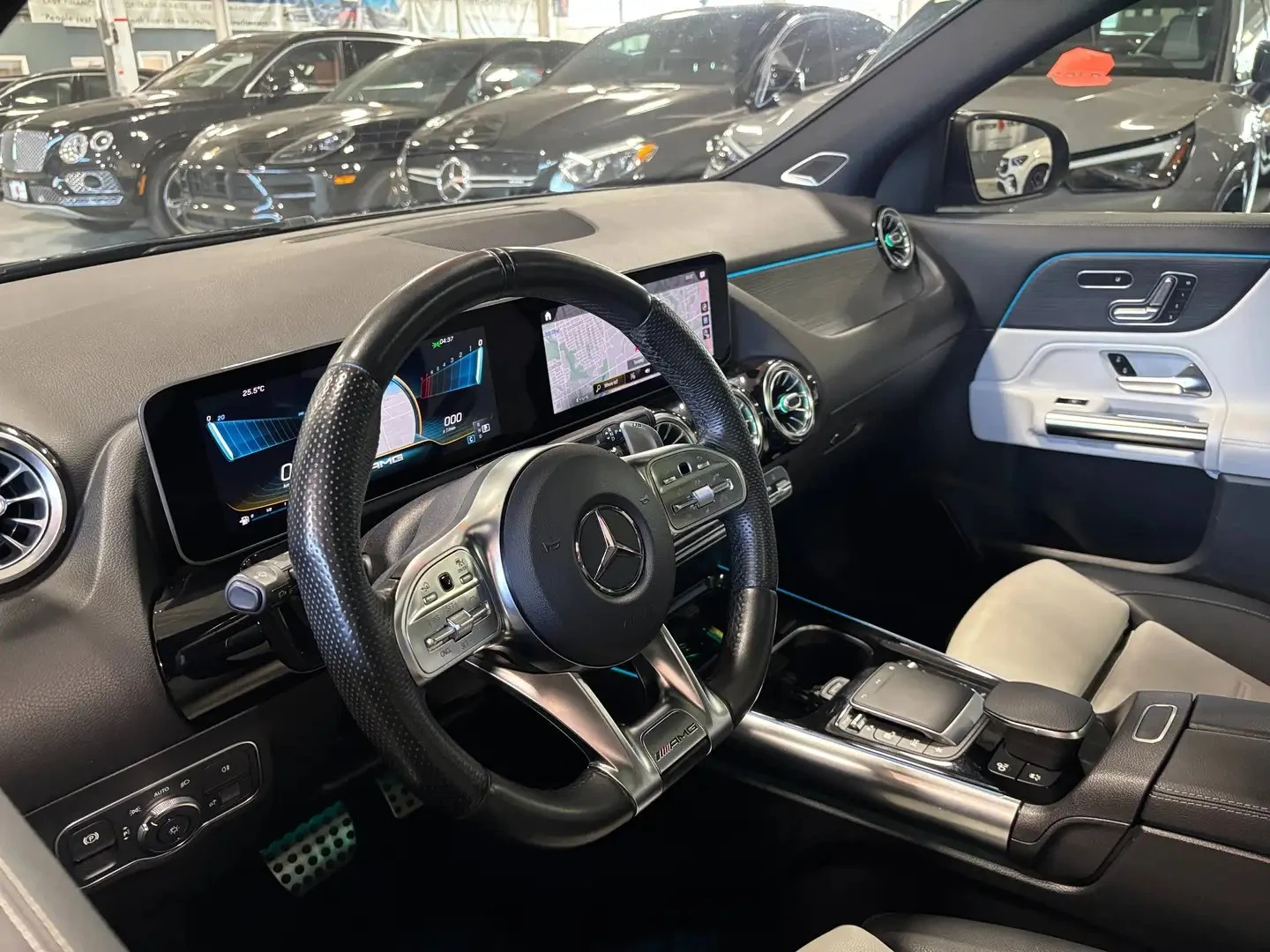 Mercedes-Benz GLA 35 AMG BURMESTER  ЦЕНА ДО БЪЛГАРИЯ АВТОКРЕДИТ, снимка 6 - Автомобили и джипове - 55826365